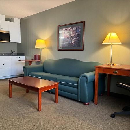 Days Inn By Wyndham ווייטקורט מראה חיצוני תמונה