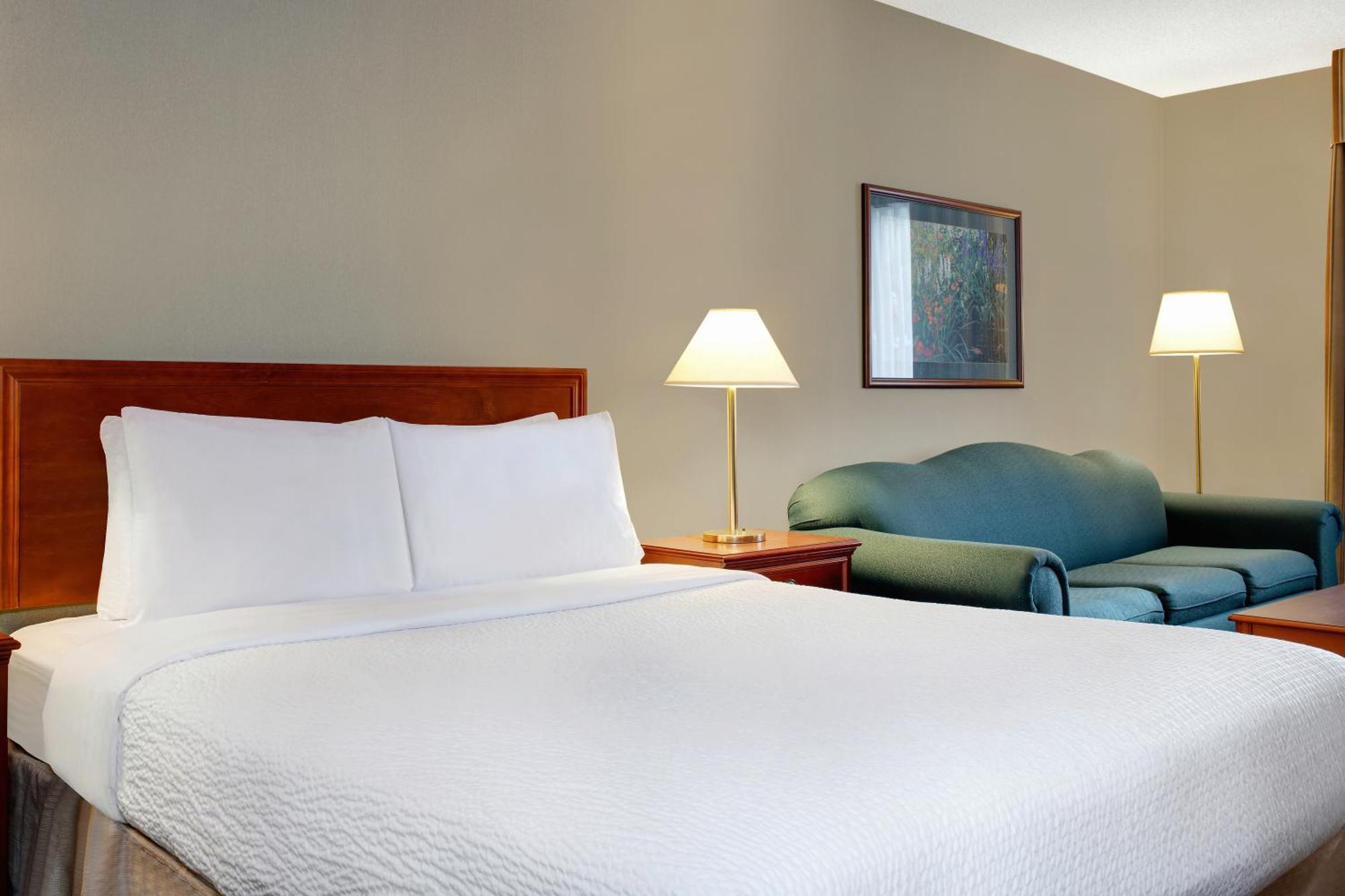 Days Inn By Wyndham ווייטקורט מראה חיצוני תמונה